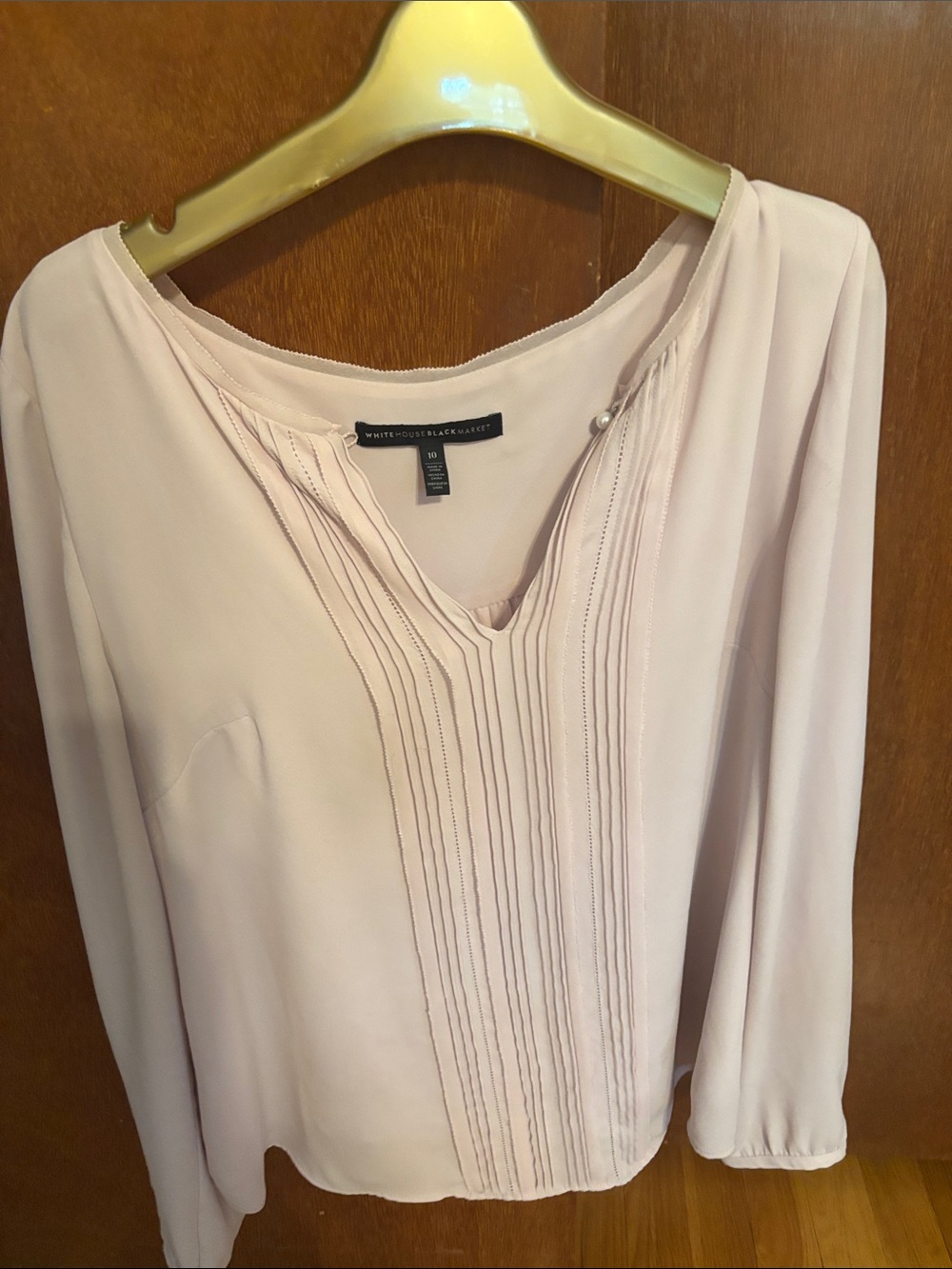 White House Black Market Blush Pink Pleated V-Neck Blouse